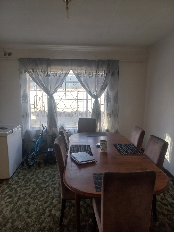 4 Bedroom Property for Sale in Nooitgedacht Western Cape